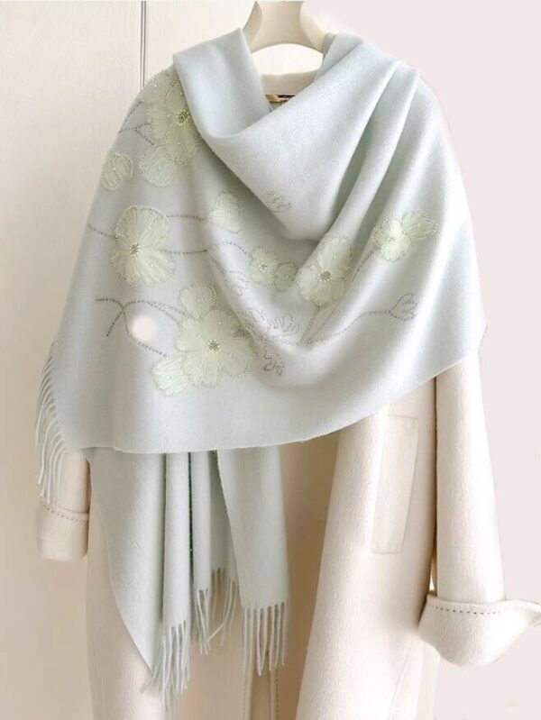 Women's Brand New 100% Wool Elegant Wrap Cape Shawl