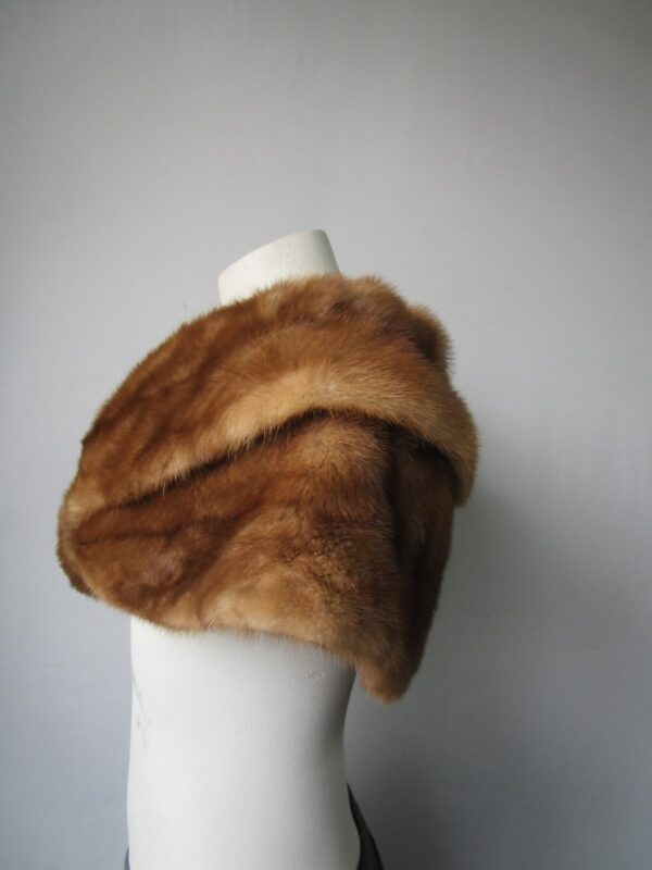 Mink Fur Cape Shawl Stole Wrap Cape MINT Wedding - Image 3