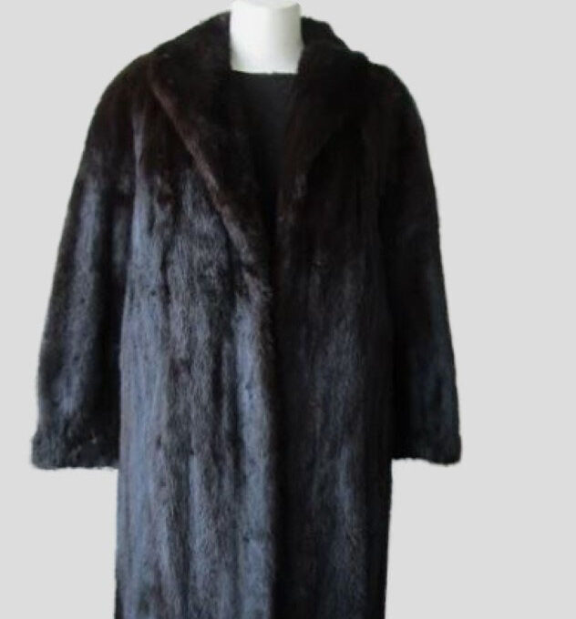 Mink Fur Coat Jacket Mint EMBA  Sz 10 Natural Dark Ranch