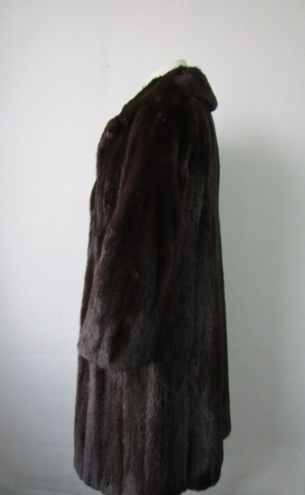 Women's Sz 8 Dark Ranch FEMALE Mink Fur Coat MINT Woman - Image 3