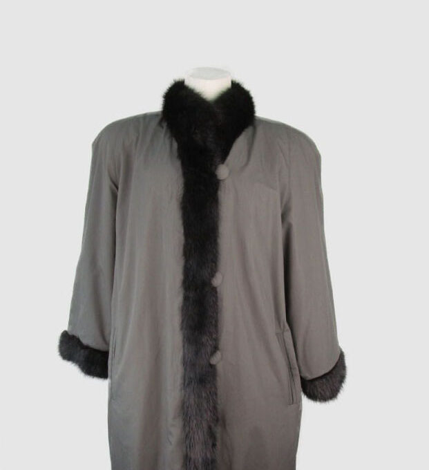 Muskrat Fur Coat Reversible Raincoat Sz 12 MINT+ Woman Women's