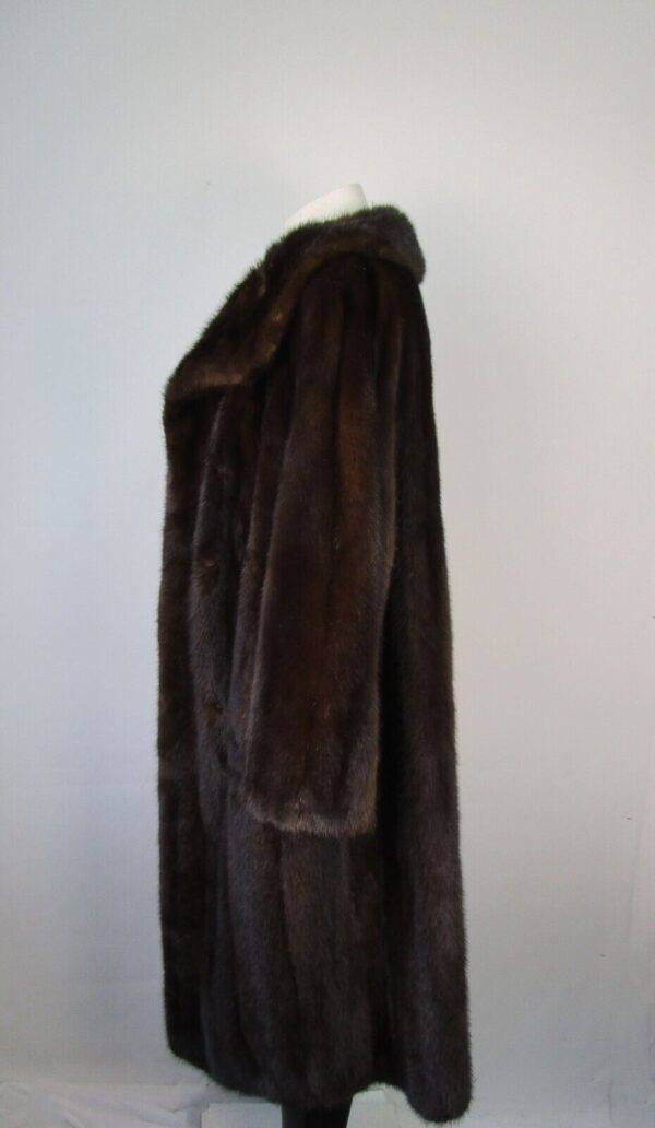 Women's Sz 10/12 Dark Ranch Mink Fur Coat MINT+ Woman - Image 4