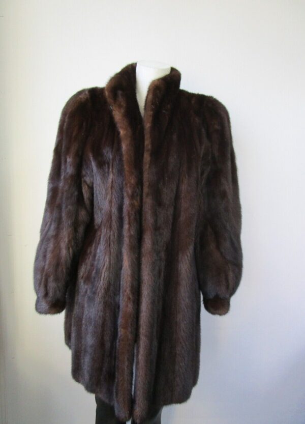 Women's Sz 8 Dark Ranch Mink Fur Coat Stroller Jacket MINT Woman - Image 2