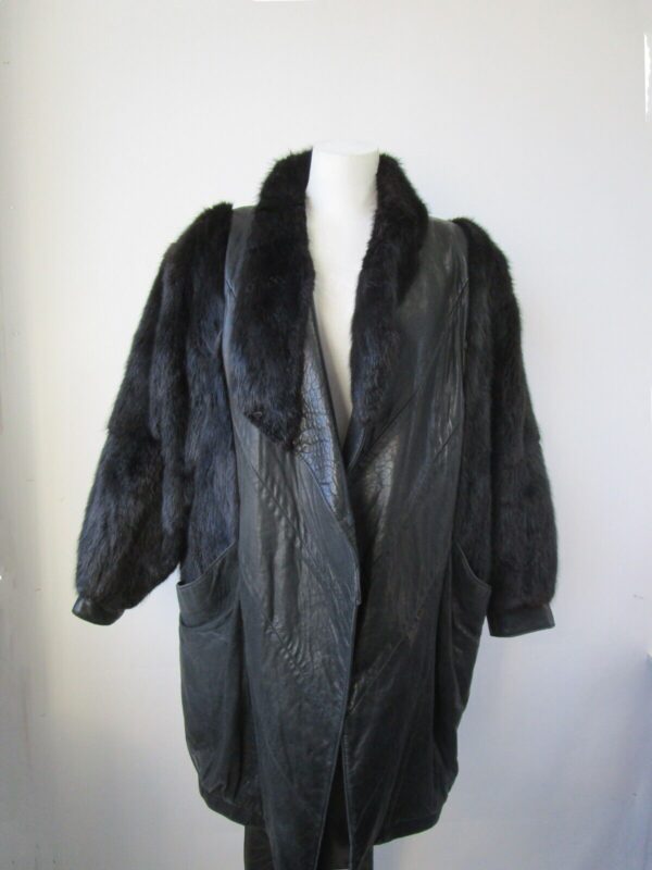 Women's Black Leather Coat Jackat with Muskrat Fur Woman Sz 14 - Image 2