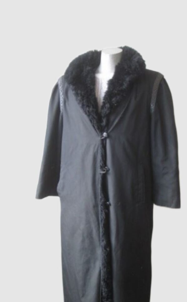 Raincoat with Detachable Black Opossum Fur Vest Lining Women's Sz 14 MINT