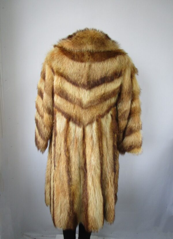 Women's Sz 4 Tanuki Raccoon Fur Coat Jacket MINT Woman - Image 4