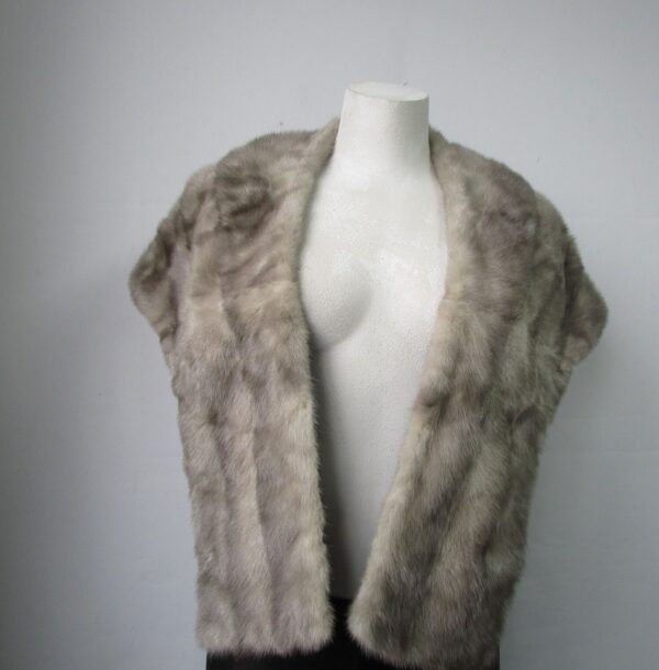 Women's Sapphire Mink Fur Stole Wrap Cape Wedding Woman MINT+ - Image 2