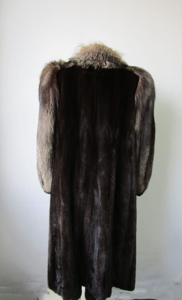 Women's Mink Fur Coat with Indigo Fox Fur MINT+ Sz 8 Woman - Image 4