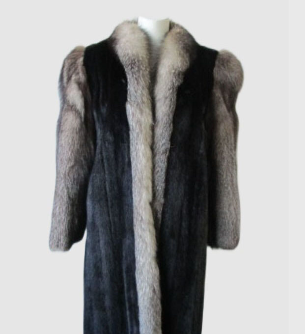 Women's Sz 6 Black Mink Fur Coat with Silver Fox Fur Collar EXCELLENT
