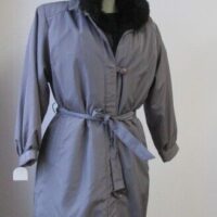 Women's Sz 10 MINT Raincoat with Detachable Opossum Fur Vest Lining