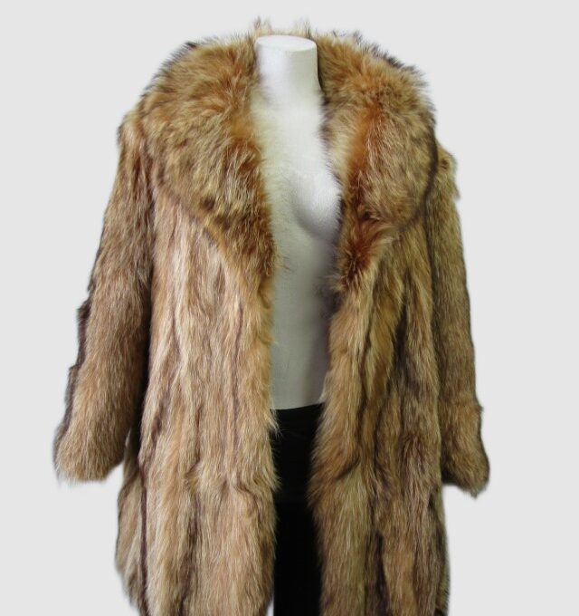 Tanuki Raccoon Fur Coat Jacket MINT Woman Sz 8