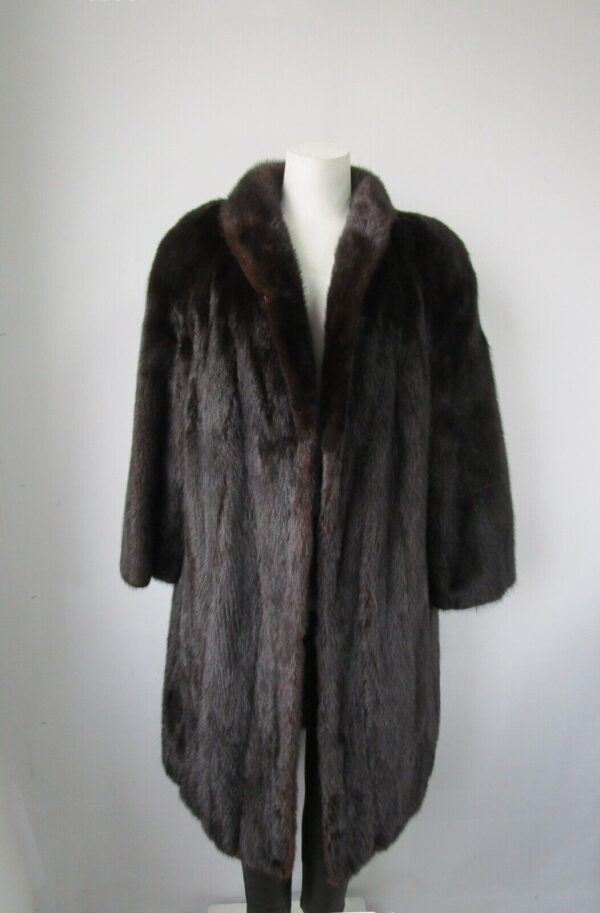 Women's Sz 14 Dark Ranch Mink Fur Coat MINT Woman - Image 3