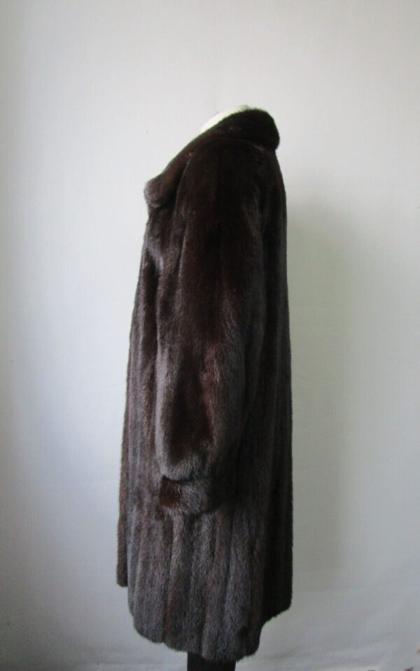 Women's Sz 6 Canadian Dark Ranch Mink Fur Coat MINT Woman - Image 4