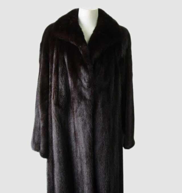 Women's Sz 10/12 Dark Ranch Mink Fur Coat MINT+ Woman