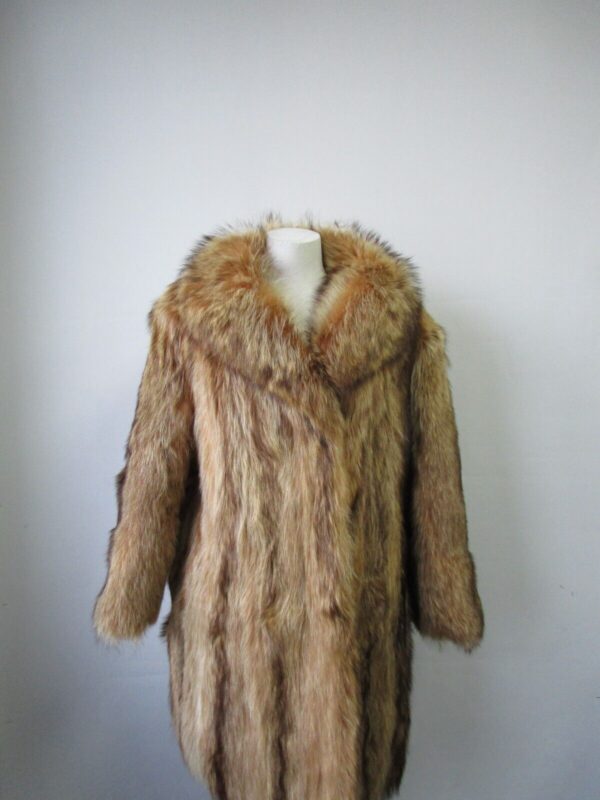 Women's Sz 8 Tanuki Raccoon Fur Coat Jacket MINT Woman - Image 2