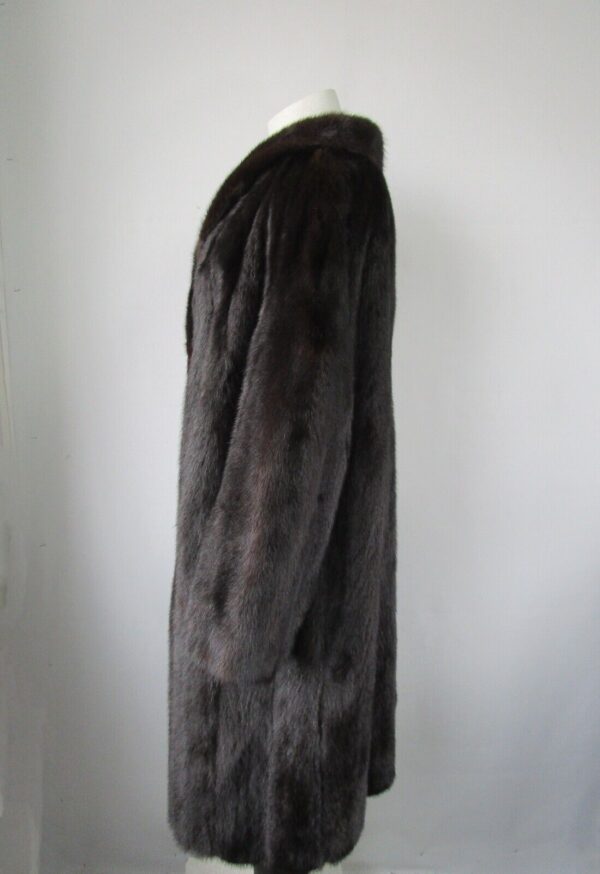 Women's Sz 14 Dark Ranch Mink Fur Coat MINT Woman - Image 4