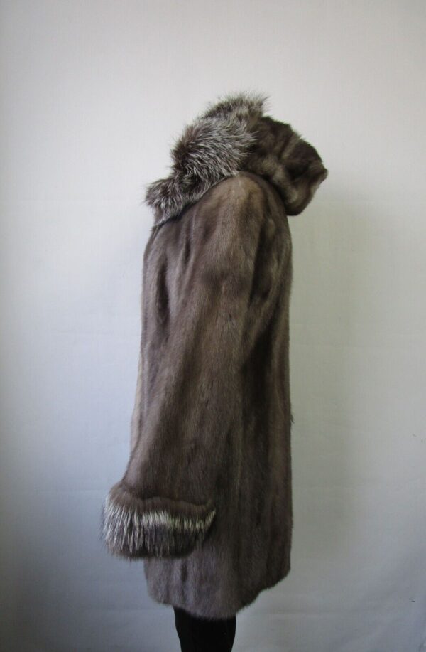 Women's Sz 6 Blue Iris Mink Fur Silver Fox Fur Coat Jacket Superb HOOD Woman - Image 4