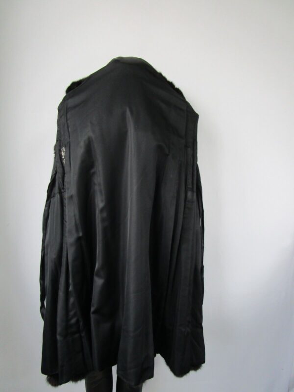 Women's Black Muskrat Fur Coat Superb Woman Sz 4 - Image 6