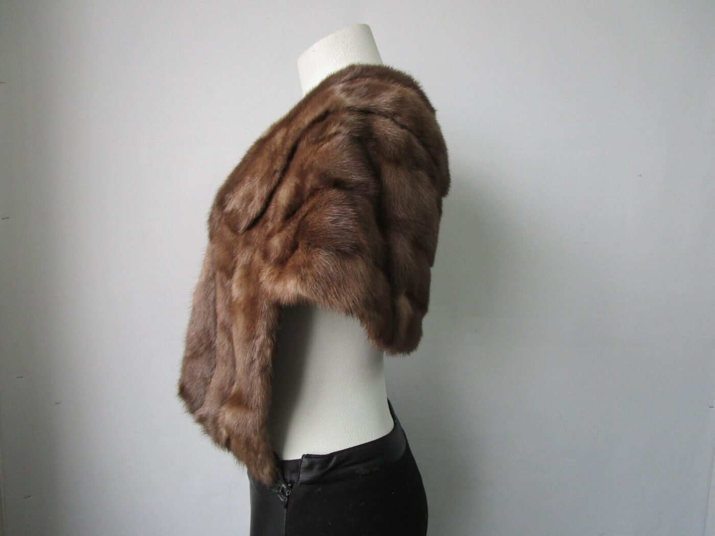 Women's Vintage MINT Lutetia Mink Fur Shawl Stole Wrap Cape WEDDING Woman - Image 3