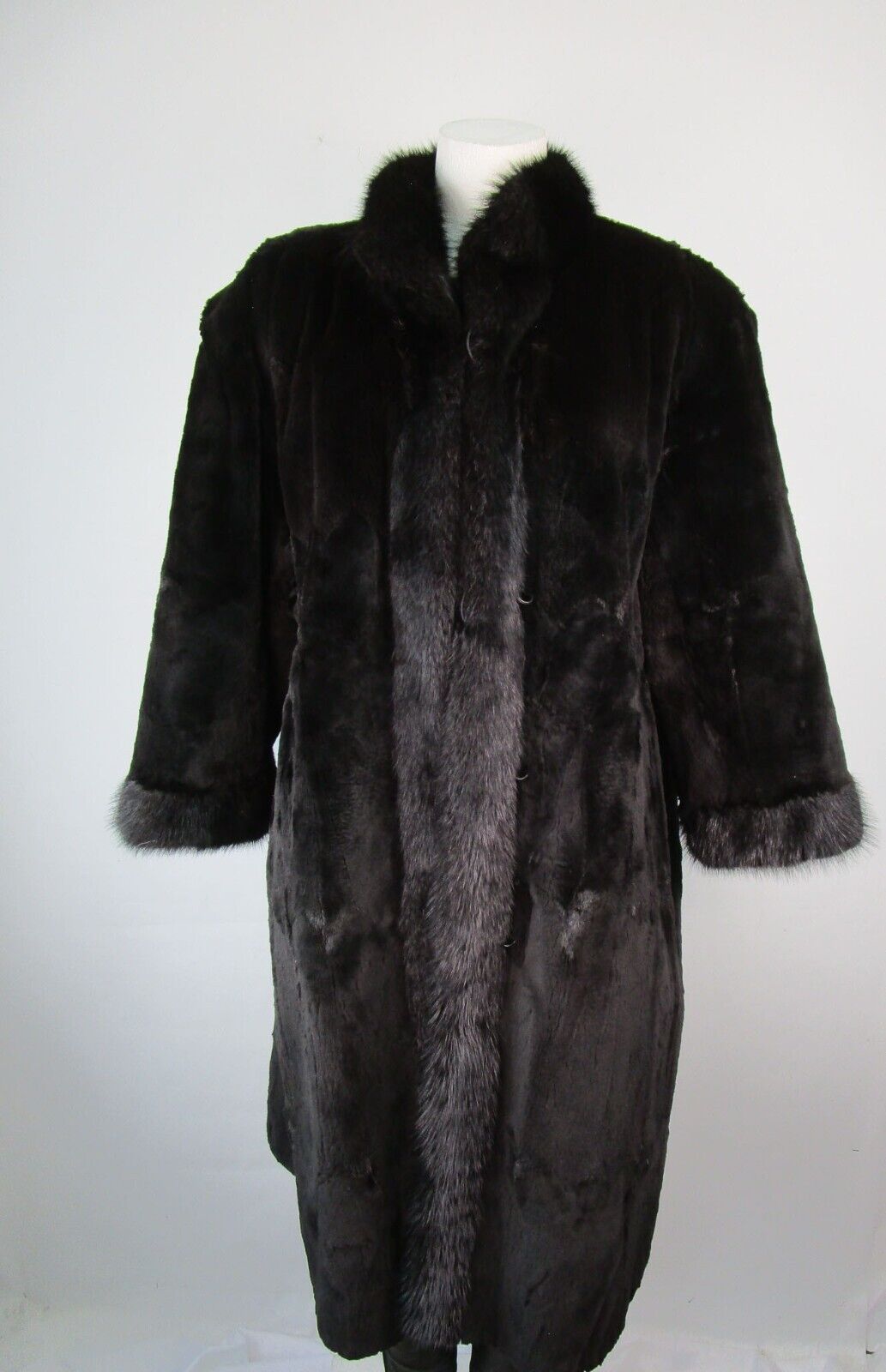 Muskrat Fur Reversible Raincoat MINT+ Women's 12 - Image 6
