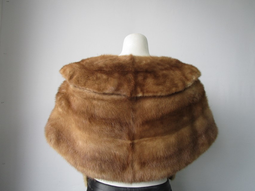 Mink Fur Stole Wrap Cape Wedding 52"x 16" MINT - Image 4