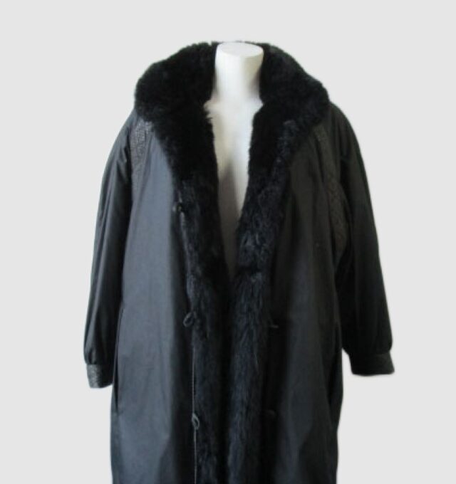 Women's Sz 10 Raincoat with Detachable Opossum Fur Vest Lining MINT+