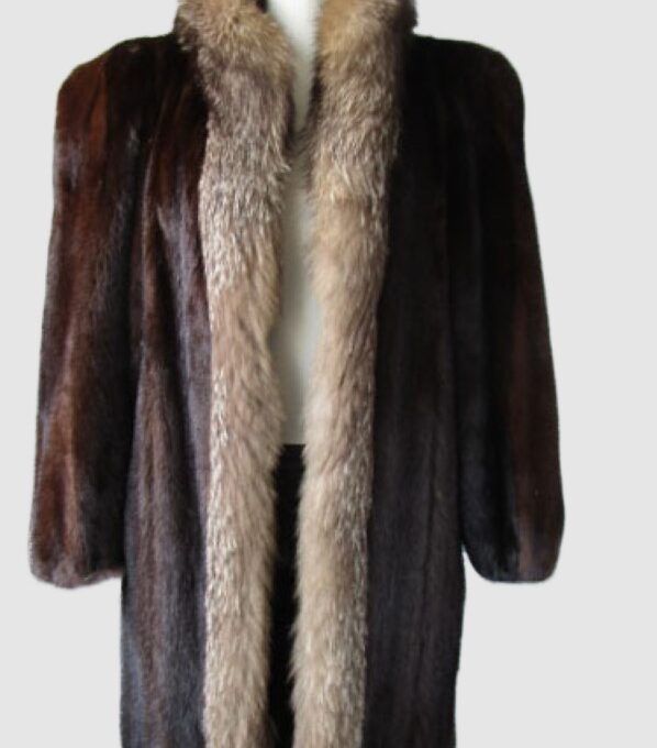 Women's Dark Pastel Mink Fur Coat with Crystal Fox Fur Collar MINT Sz 8 Woman