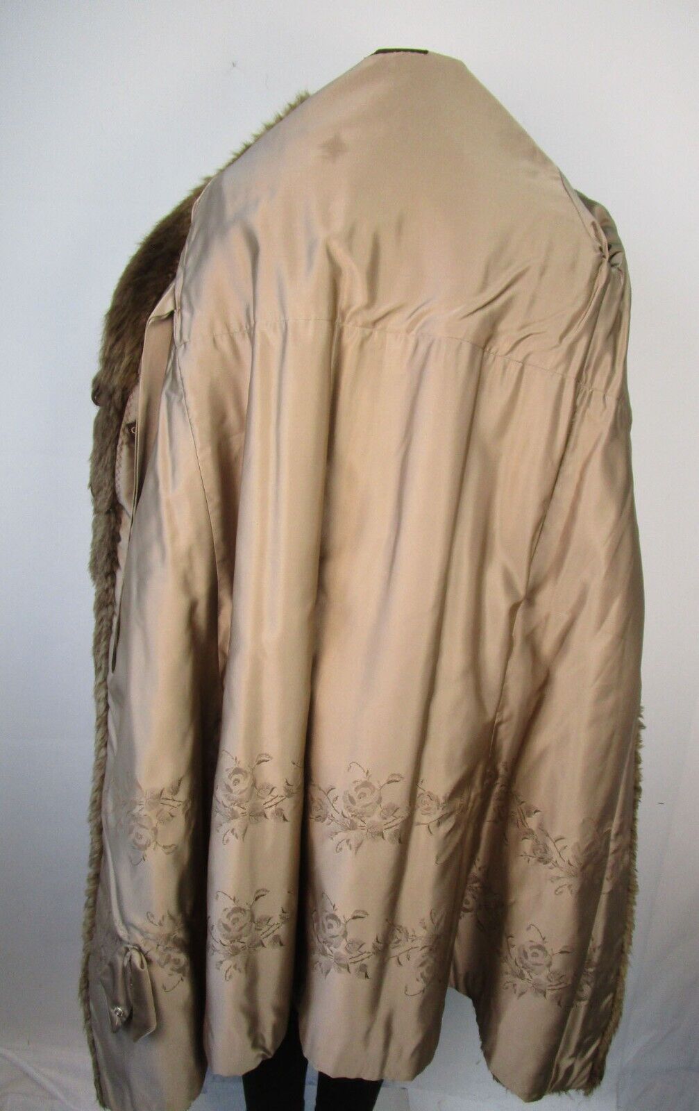 Beaver Fur Coat Jacket MINT Woman Women's Sz 6 - Image 5