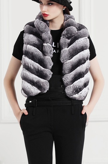Women's S Chinchilla Fur Vest New - Image 4