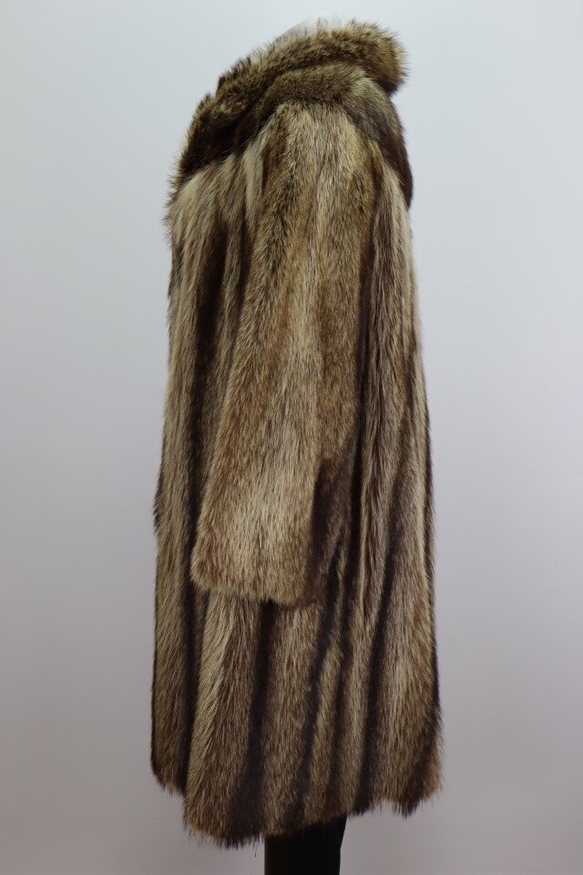 Raccoon Fur Coat Jacket MINT Sz 10/12 M/L Women's - Image 3