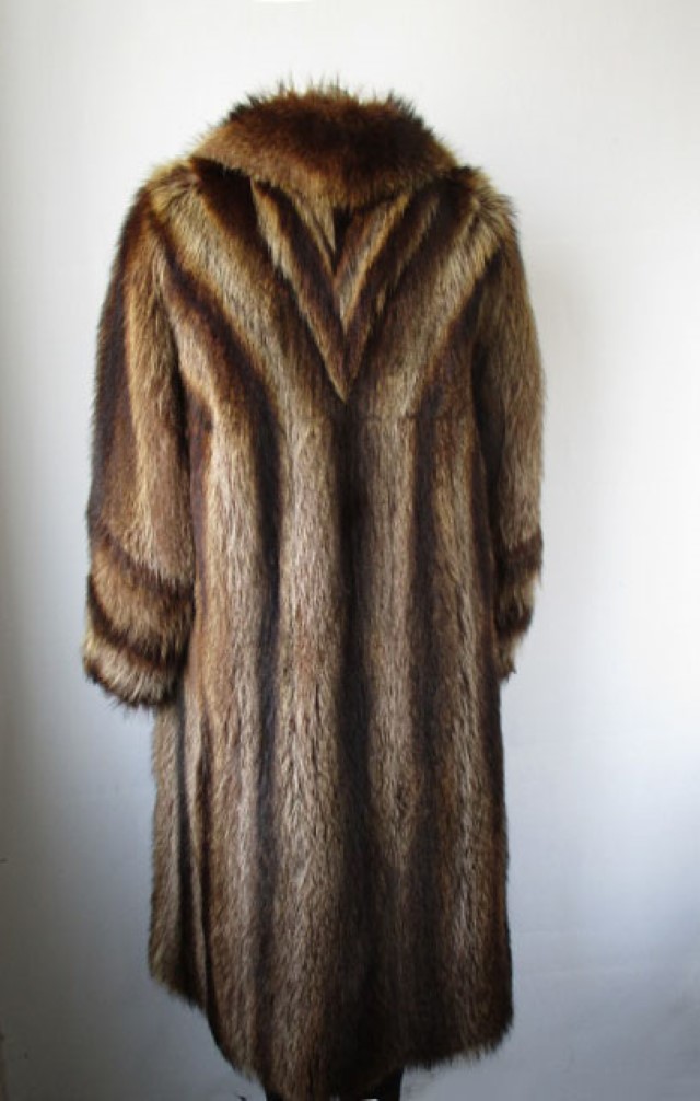 Raccoon Fur Coat Jacket MINT+ Sz 10/12 Women's - Image 4