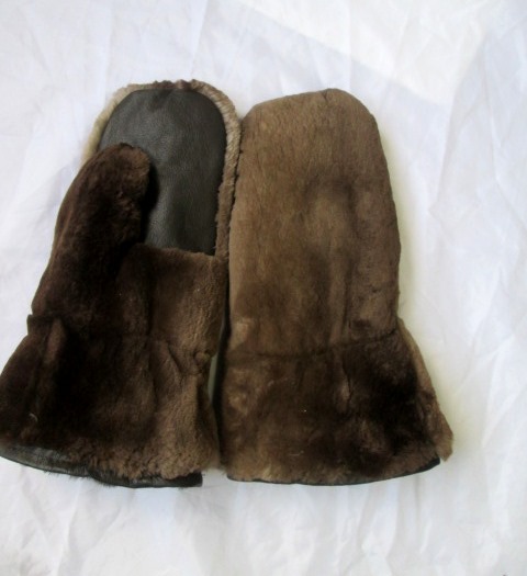 Sheared Beaver Fur Mittens Gloves Unisex New - Image 4
