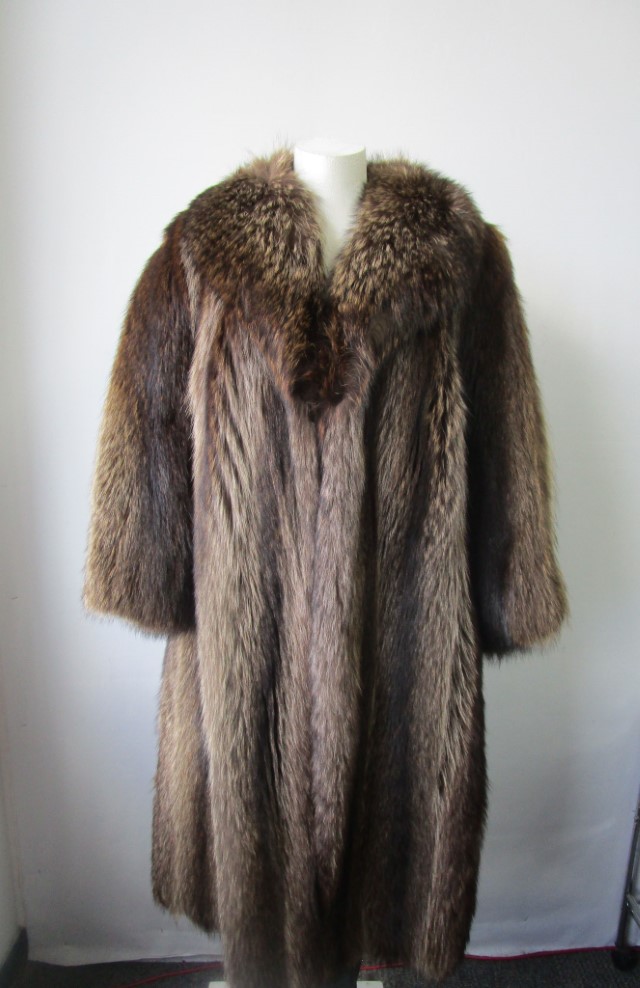 Raccoon Fur Coat Jacket MINT Sz 8 Women's - Image 2
