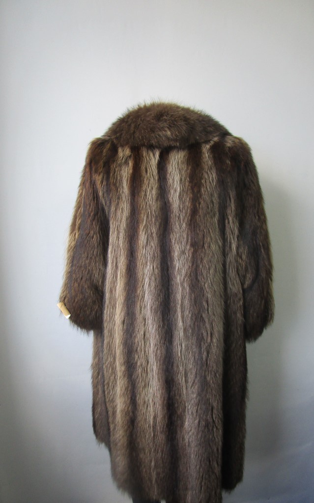 Raccoon Fur Coat Jacket MINT Sz 8 Women's - Image 4