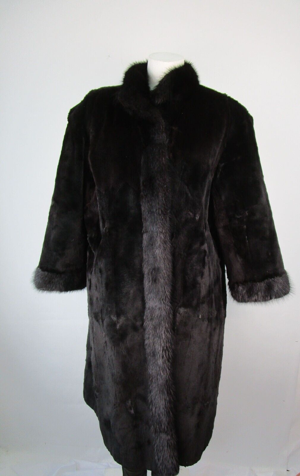 Muskrat Fur Reversible Raincoat MINT+ Women's 12 - Image 3