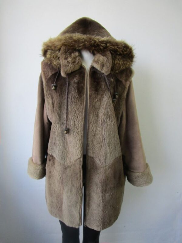 Women's SUPERB Sheared Raccoon Fur Coat Jacket Vest Hood Woman Sz 6 - Image 2