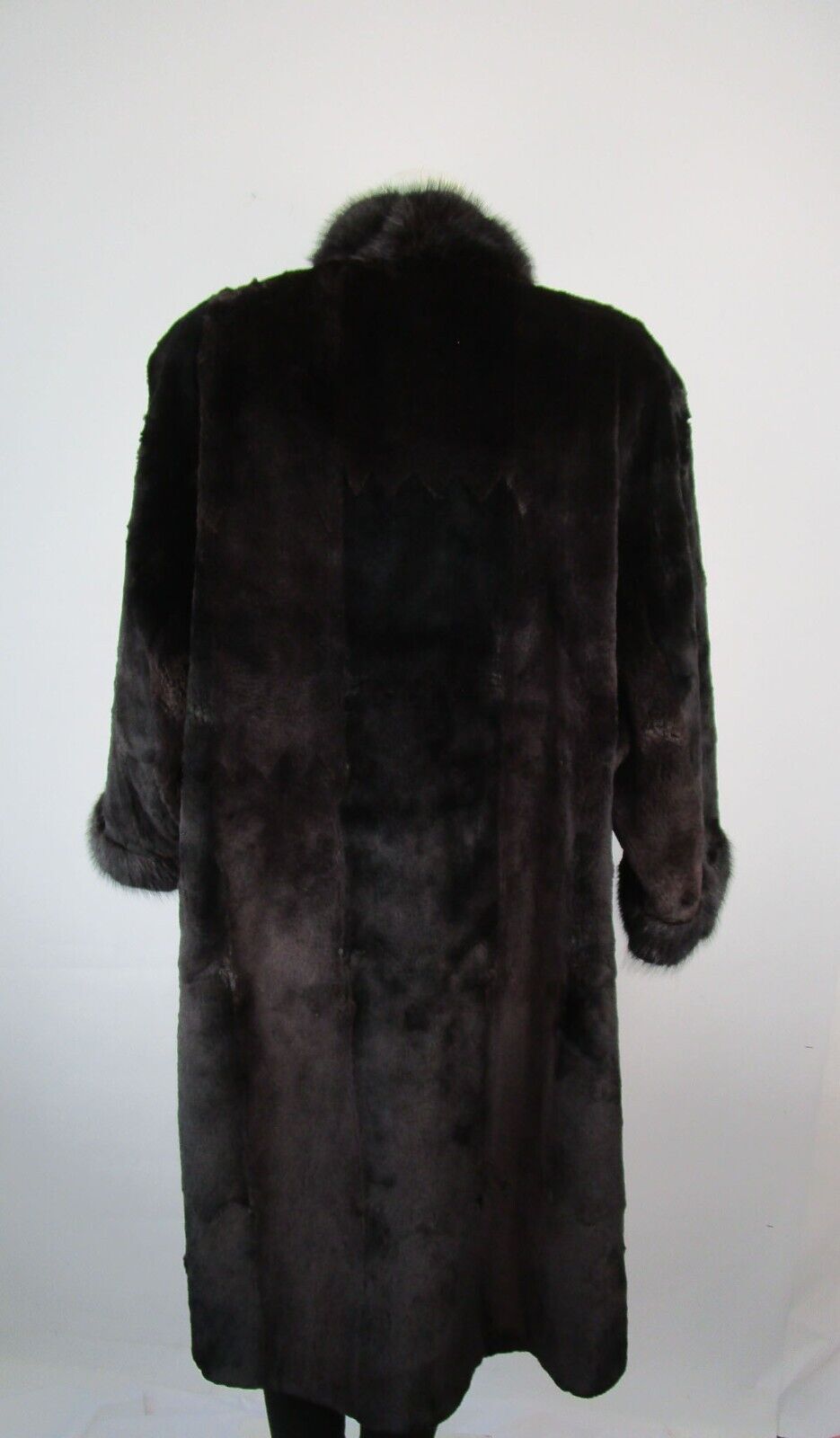 Muskrat Fur Reversible Raincoat MINT+ Women's 12 - Image 8