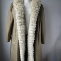 Women's Sz 10/12 M/L MINT Raincoat with Detachable Sheared Rabbit Fox Fur Vest