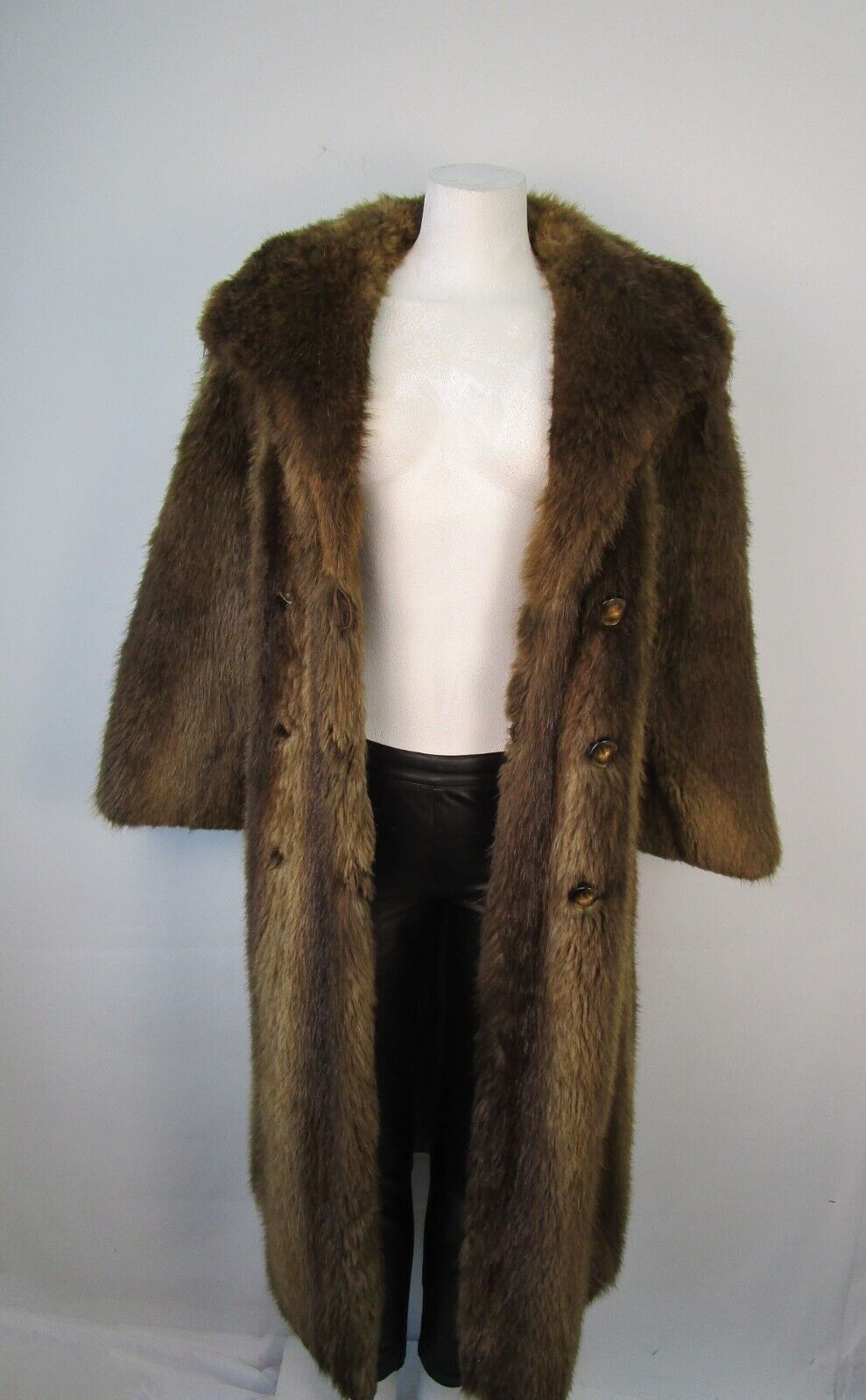 Beaver Fur Coat Jacket MINT Woman Women's Sz 6 - Image 2