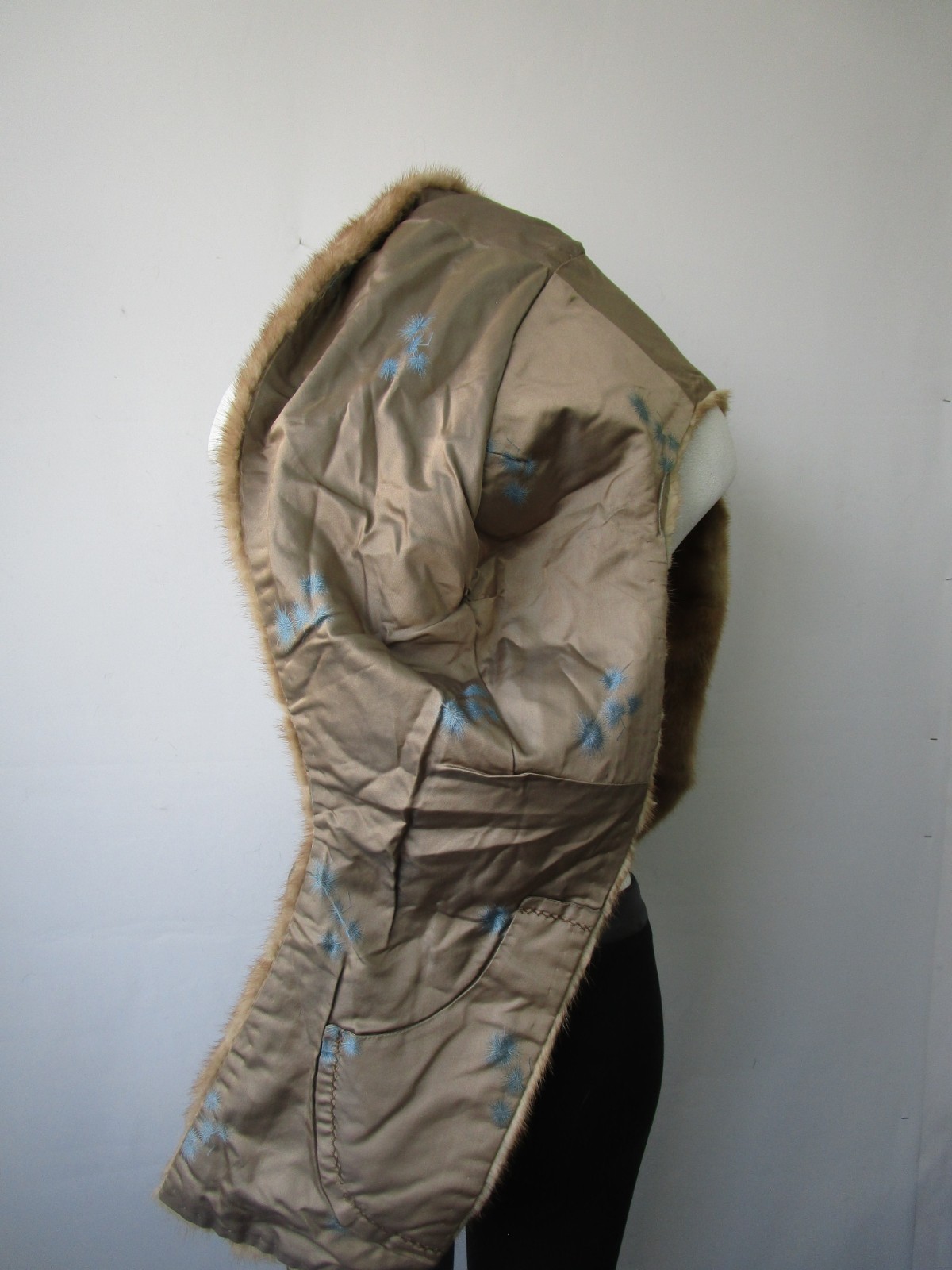 Women's Real Mink Fur Stole in Fur in MINT Large WEDDING - Image 5