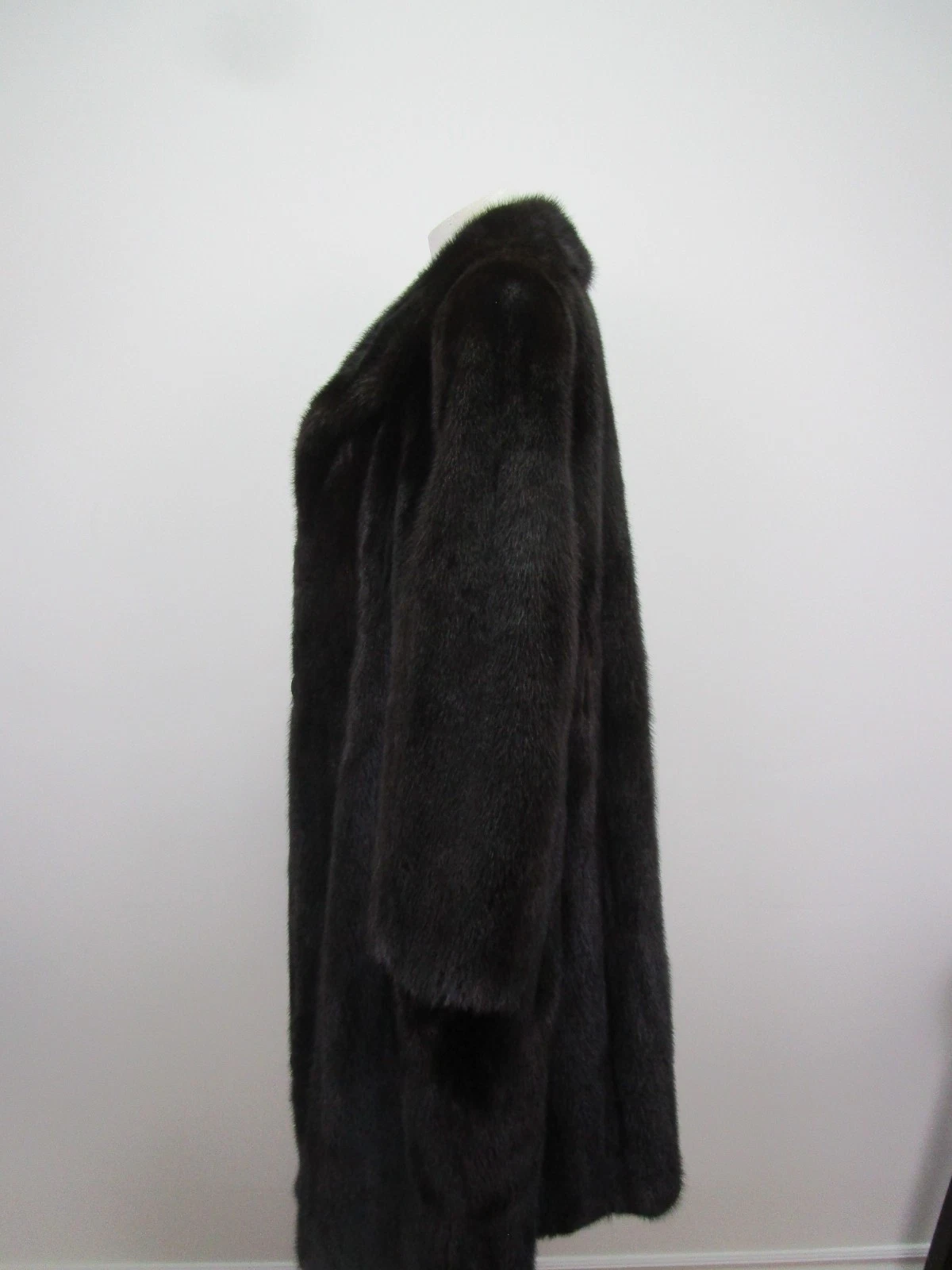 MINT Dark Ranch Mink Fur Coat Women's 14 - Image 4