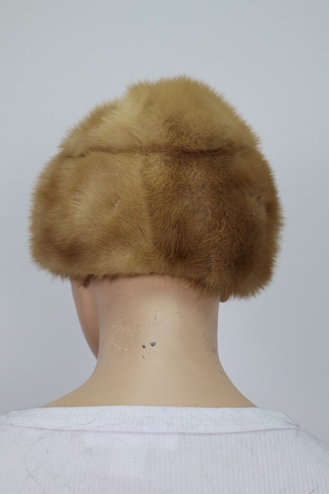 Women's Sz 22" Pastel Mink Fur Hat MINT - Image 4