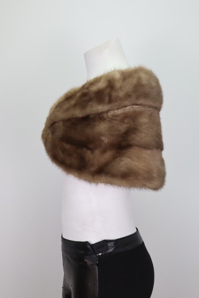 Iris Blue Mink Fur Stole Wrap Cape Wedding MINT Grey - Image 4