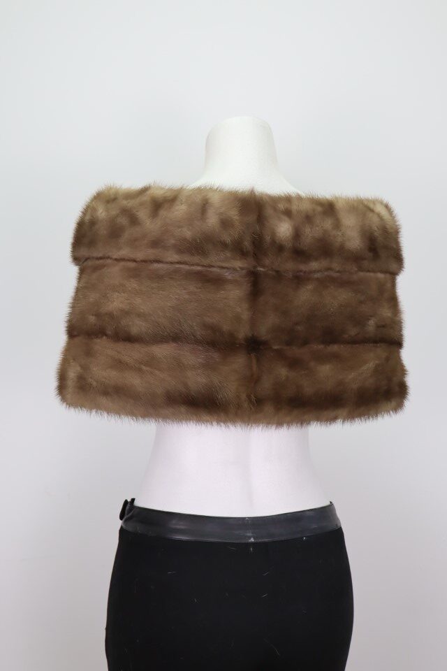 Iris Blue Mink Fur Stole Wrap Cape Wedding MINT Grey - Image 5