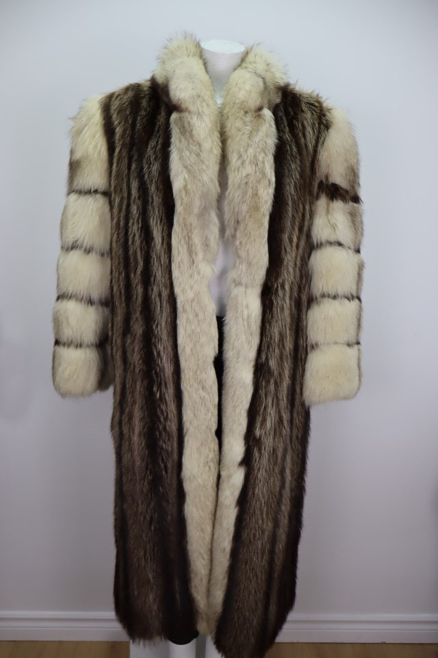 Raccoon Fox Fur Coat Jacket Woman Women's Sz 10 MINT - Image 5