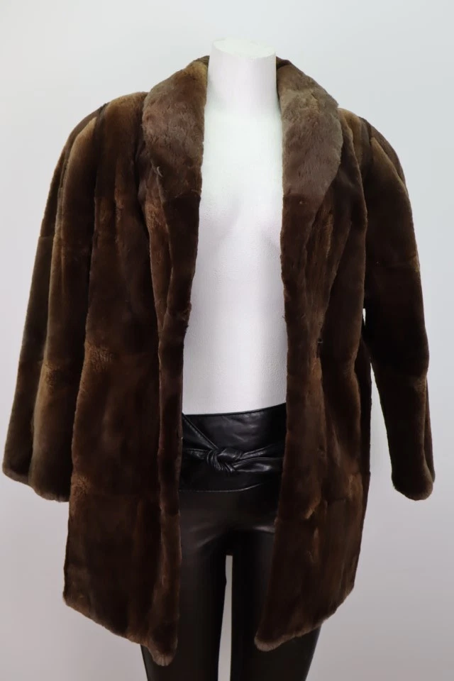 Women's Sz 8 Brown Sheared Muskrat Fur Coat Jacket MINT Woman - Image 2