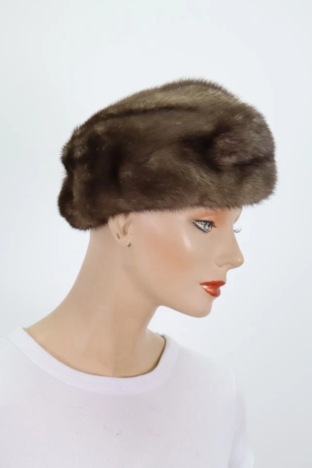 Women's Sz 22" Iris Blue Mink Fur Hat MINT - Image 4