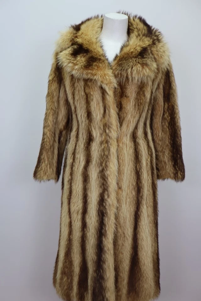 Women's Sz 2/4 Tanuki Raccoon Fur Coat Jacket VG+ - Image 3