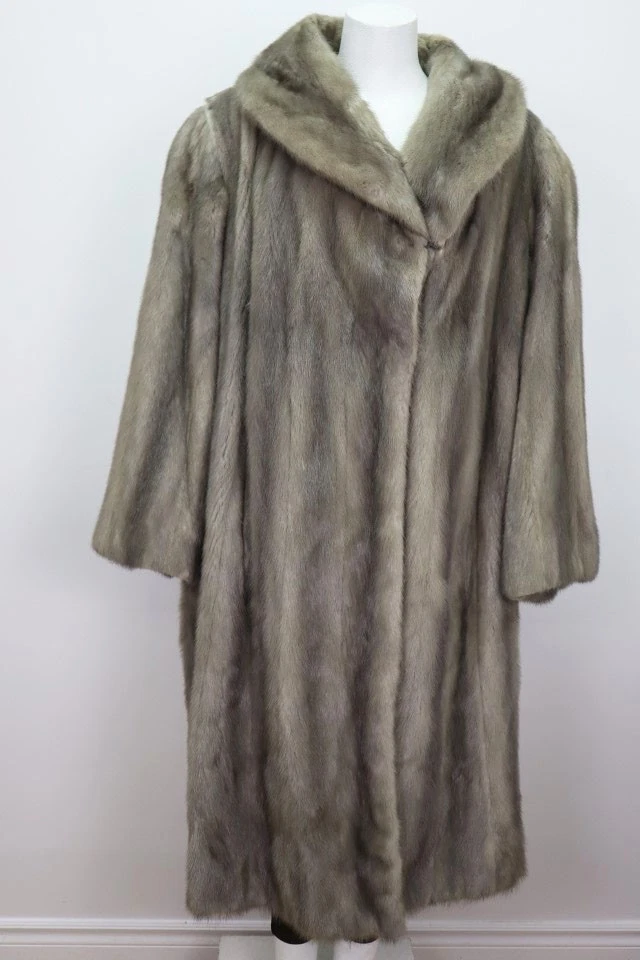 MINT Sapphire Mink Fur Coat Women's 3XL - Image 3