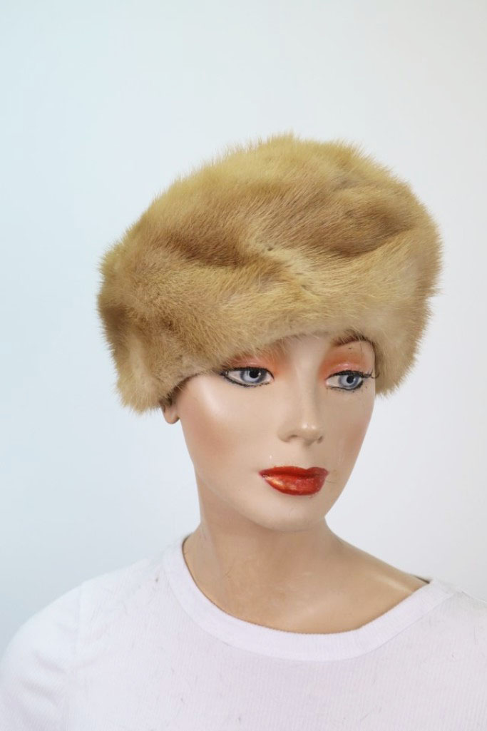 Women's Sz 22" Pastel Mink Fur Hat MINT+
